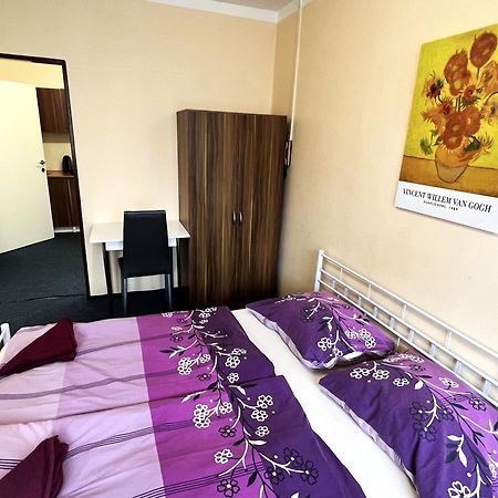 Hotel Penzion Rohoznik Prague Exterior photo